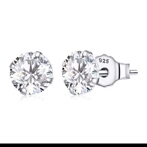 18K WHITE GOLD OVER 925 sterling silver stud earrings Diamond like 7mm CZ